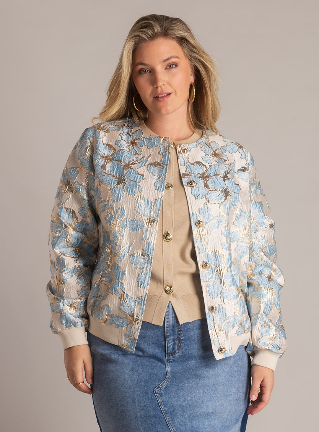 Chic bomberjack met bloemen