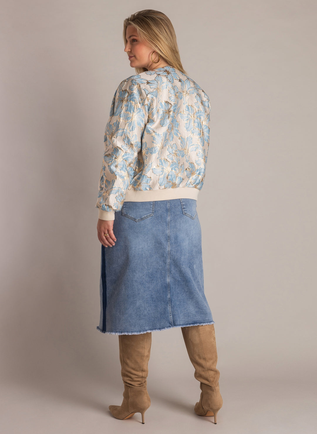 Chic bomberjack met bloemen