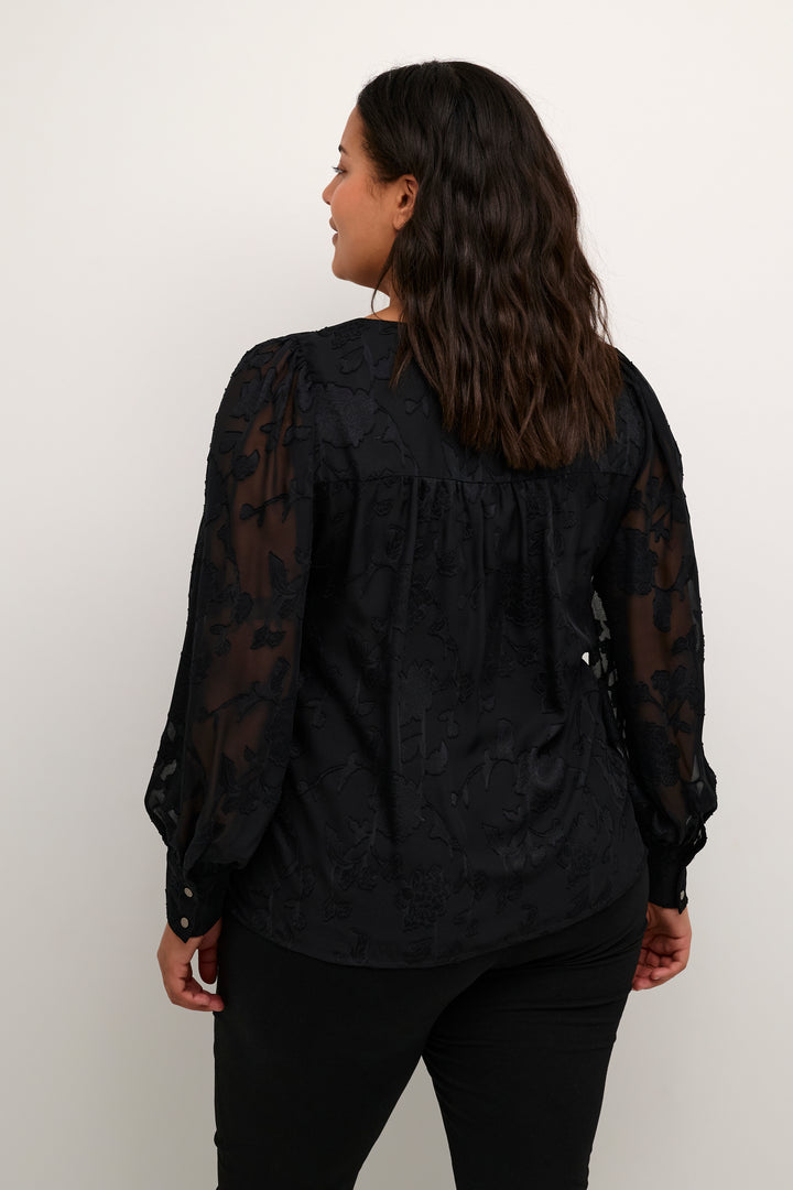 zwarte blouse met fijne kant