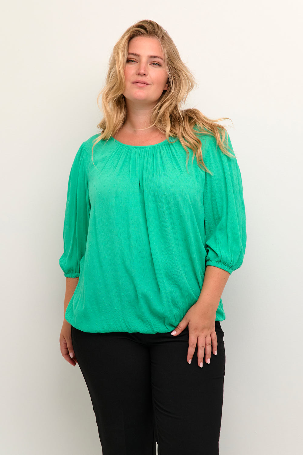 gumdrop green blouse van ecovero viscose - kaffe curve - - grote maten - dameskleding - kledingwinkel - herent - leuven