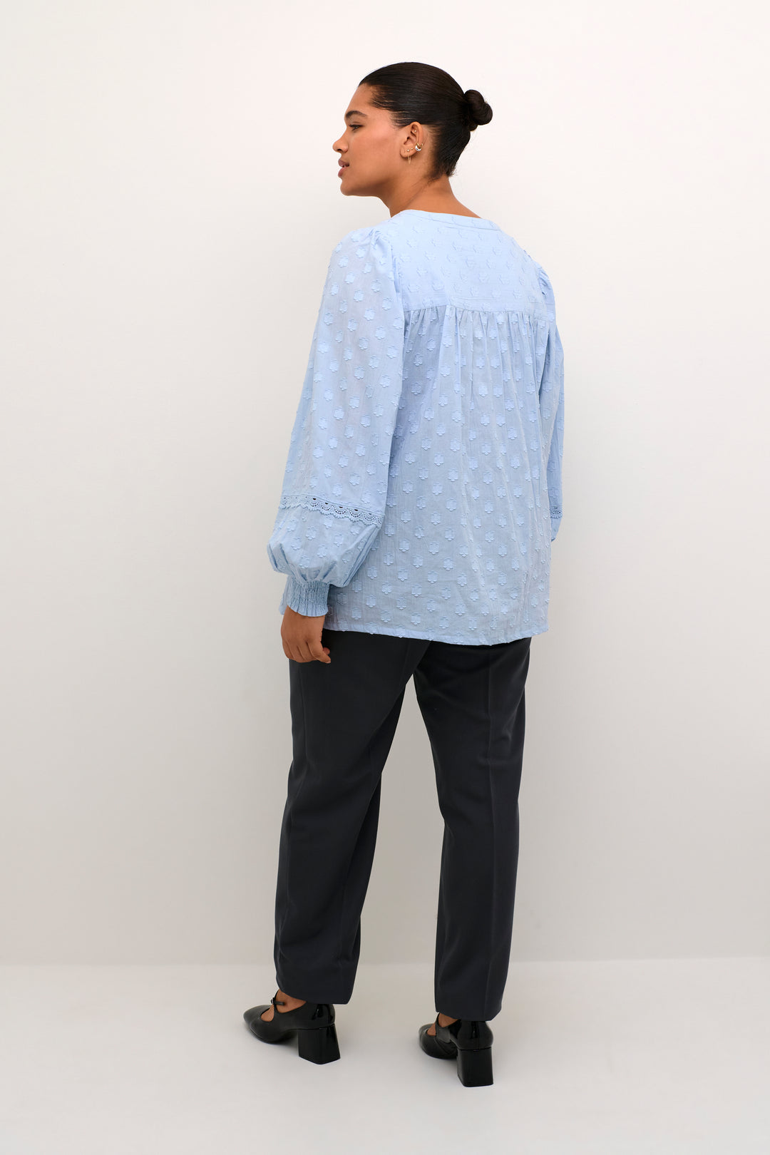 lichtblauwe blouse