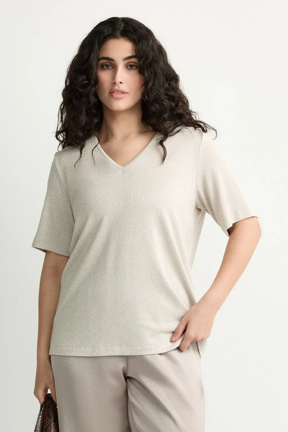 Glanzende V-hals T-shirt