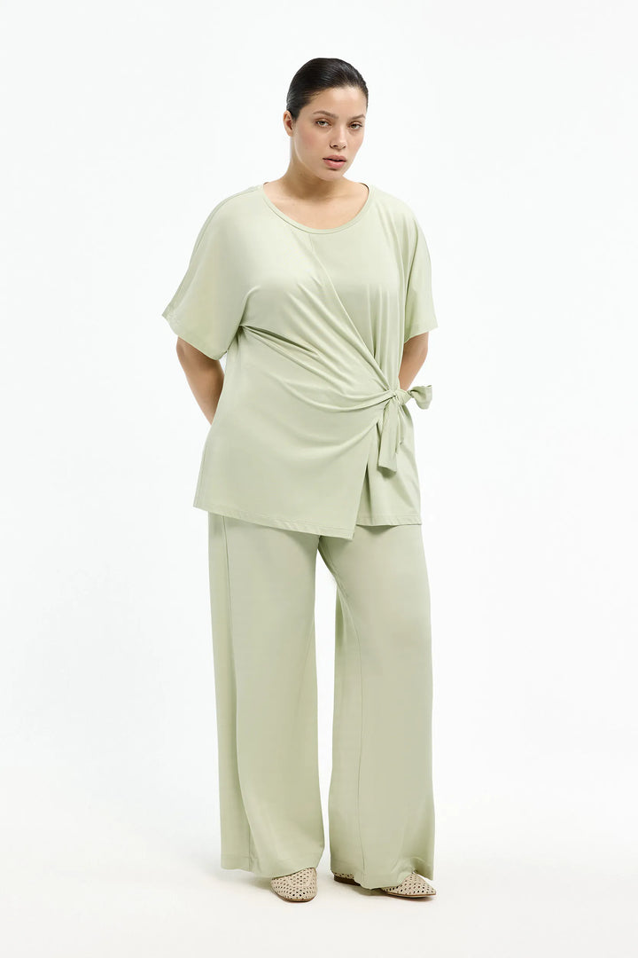 Groene Piqué T-shirt Met Strikdetail