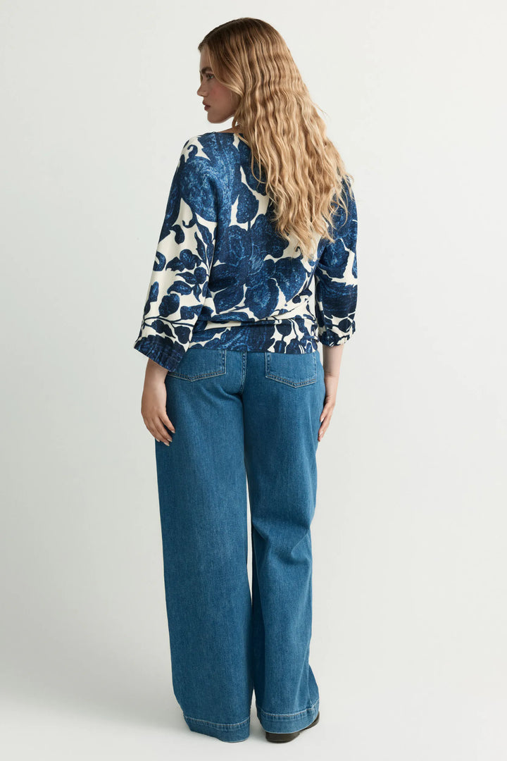 Trui met Paisley Motief
