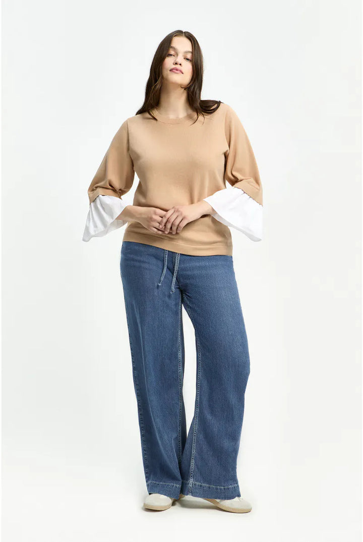 Beige Trui met Volantmouw