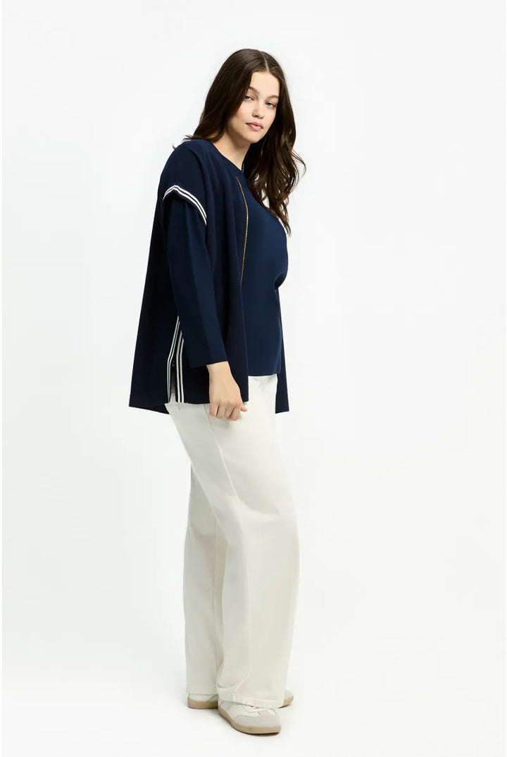 Marineblauw gilet met sportdetail