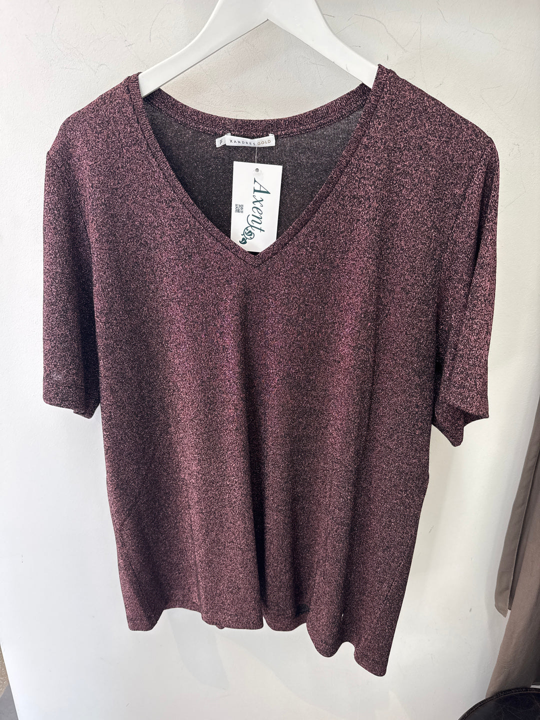 Glanzende V-hals T-shirt