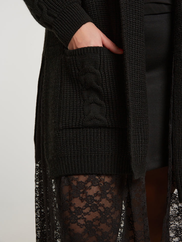 Stijlvolle Lange Zwarte Gebreide Cardigan met Kant