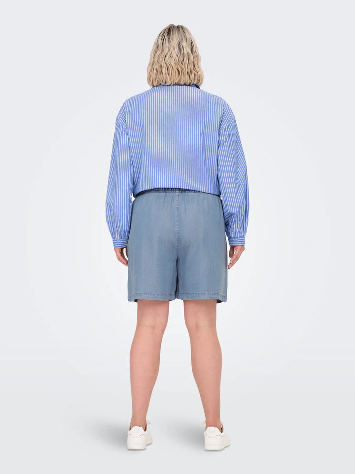 Short Met Jeans Look