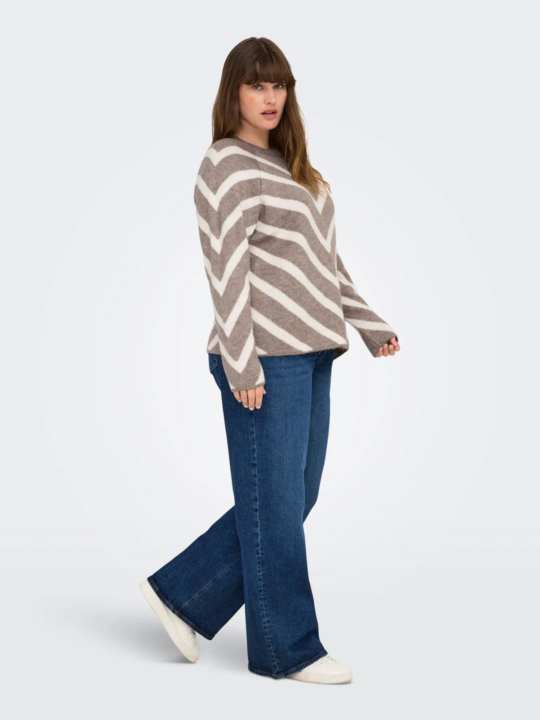 Taupe Trui Met Chevronstrepen