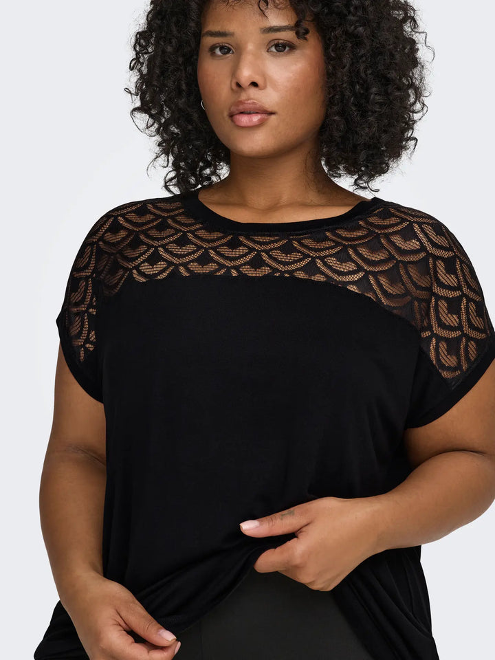 Top met Kanten Detail
