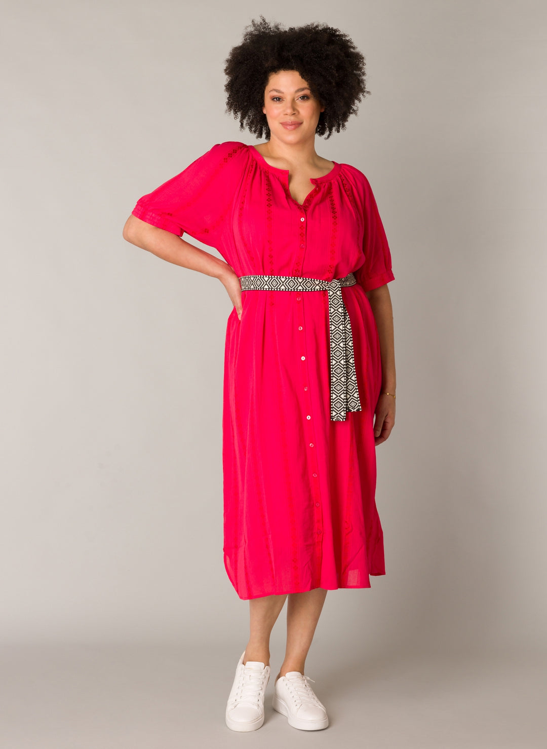 Luchtige Doorknoopjurk Met Ceintuur