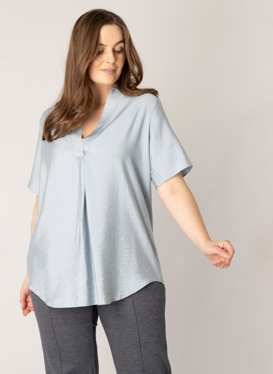 blouse met V-hals - yesta - - grote maten - dameskleding - kledingwinkel - herent - leuven