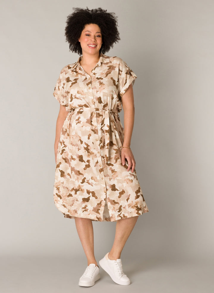 Zomerse Doorknoopjurk Met Camouflageprint