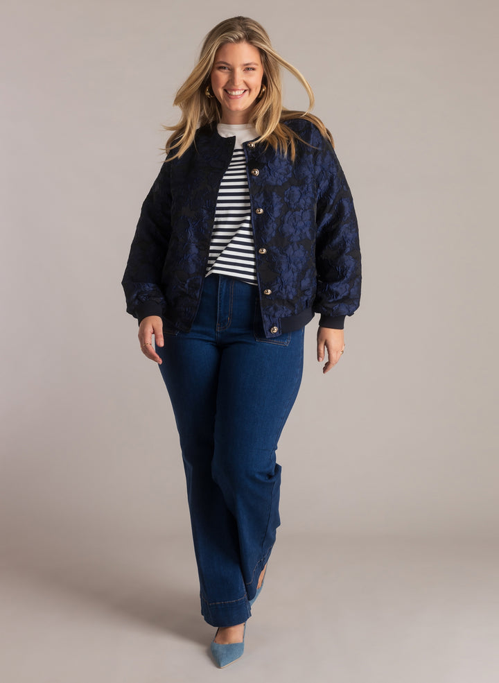 Chic bomberjack met bloemen