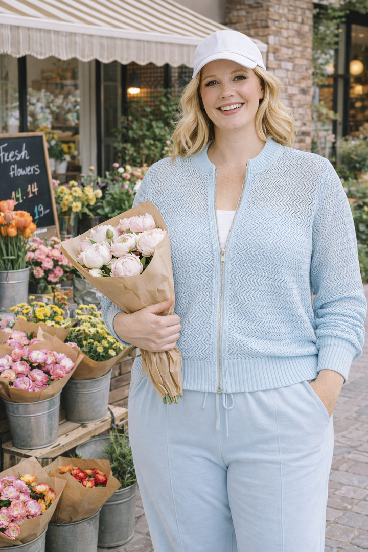 lichtblauwe gebreid bombervest