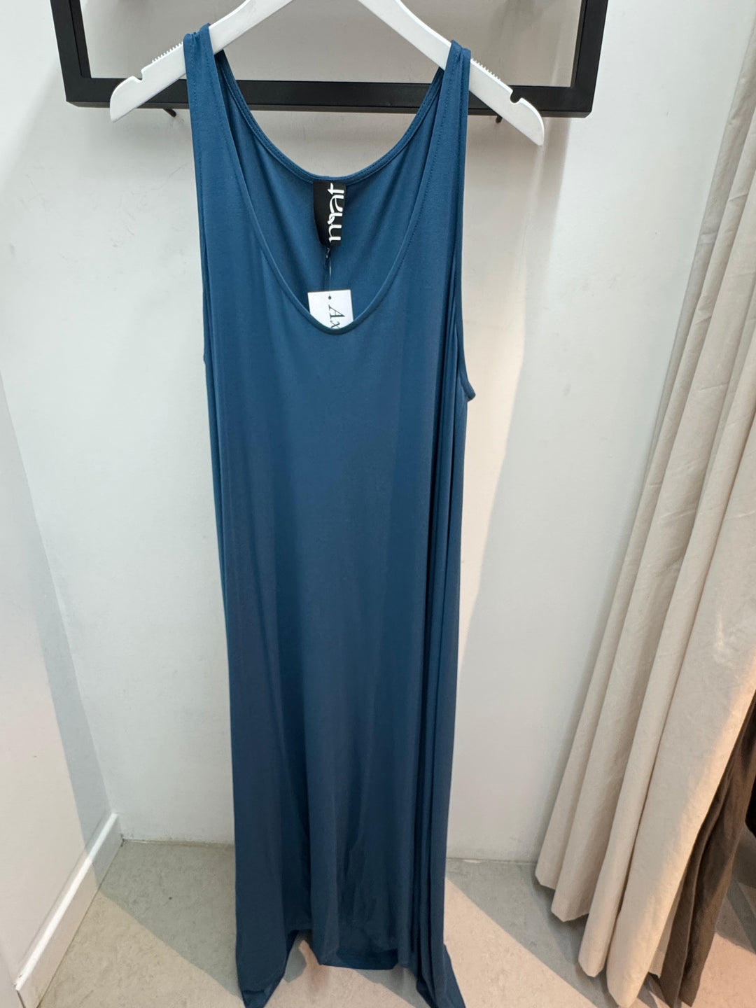 Indigoblauwe maxi jurk zonder mouwen