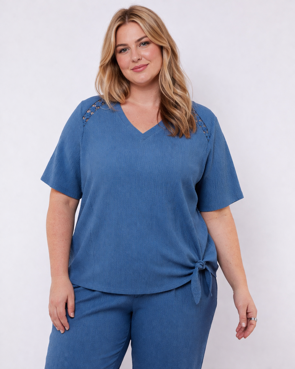 Blauwe Top Met Kantdetail