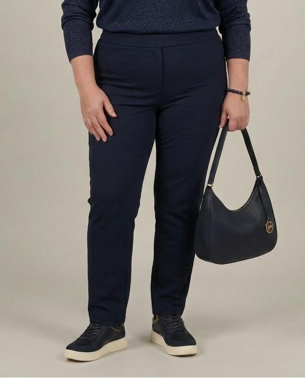 Broek in structuur stof
