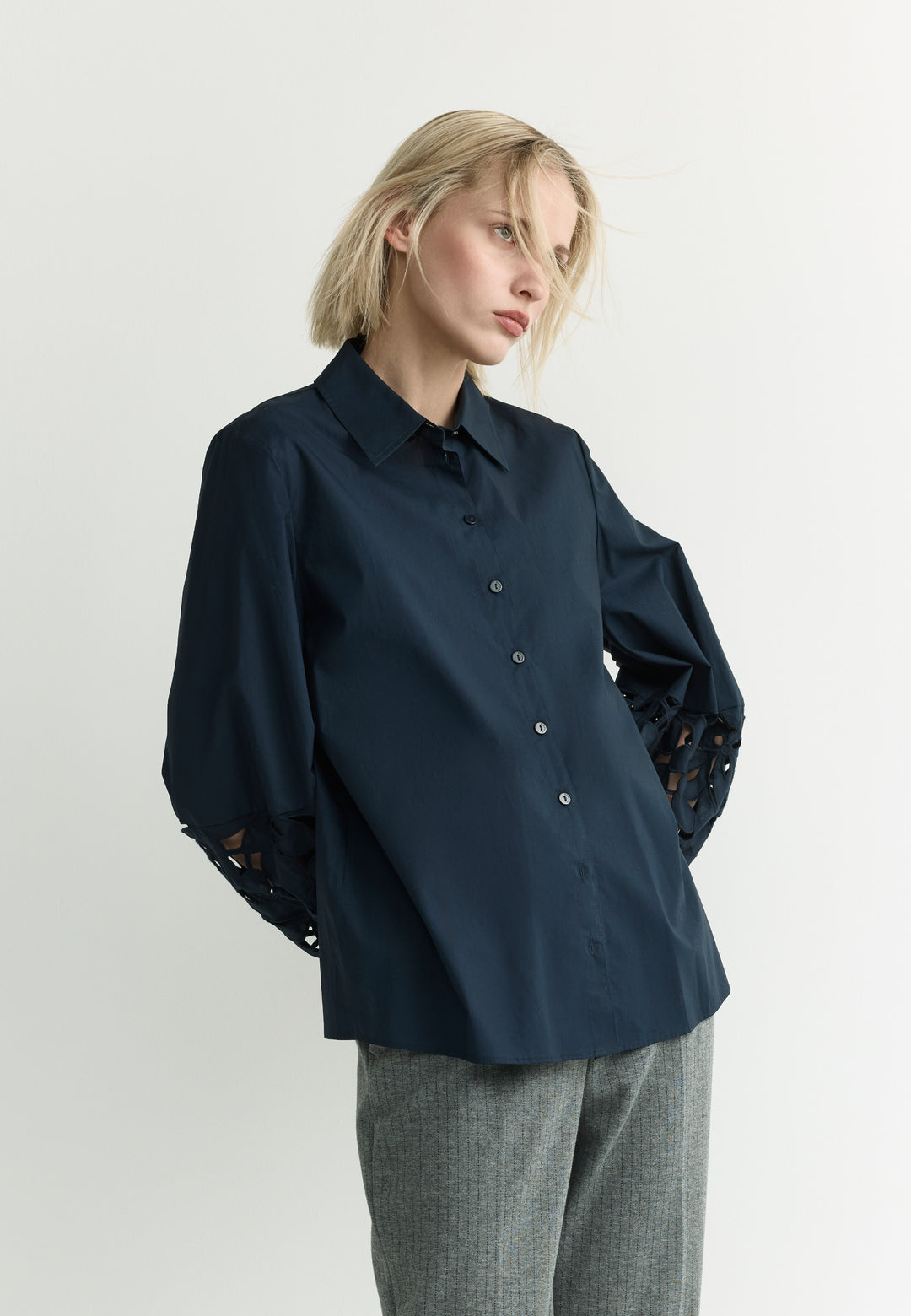 Blouse in Navy Blue