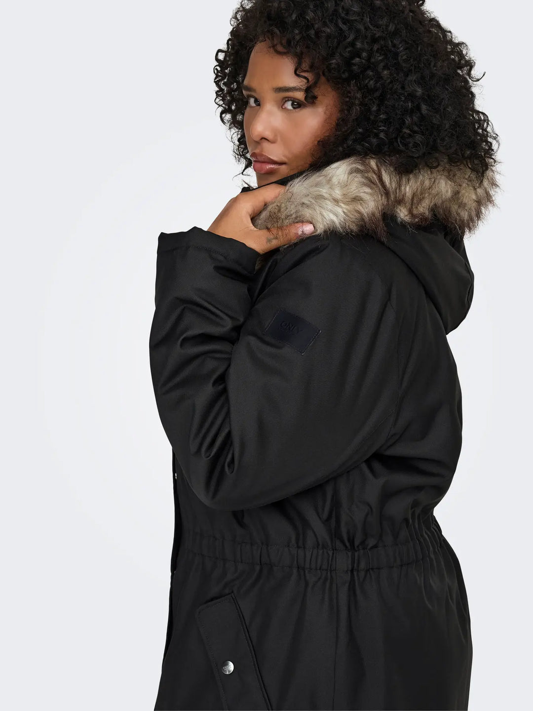 Zwarte Winterparka Met Faux Fur Bontkraag