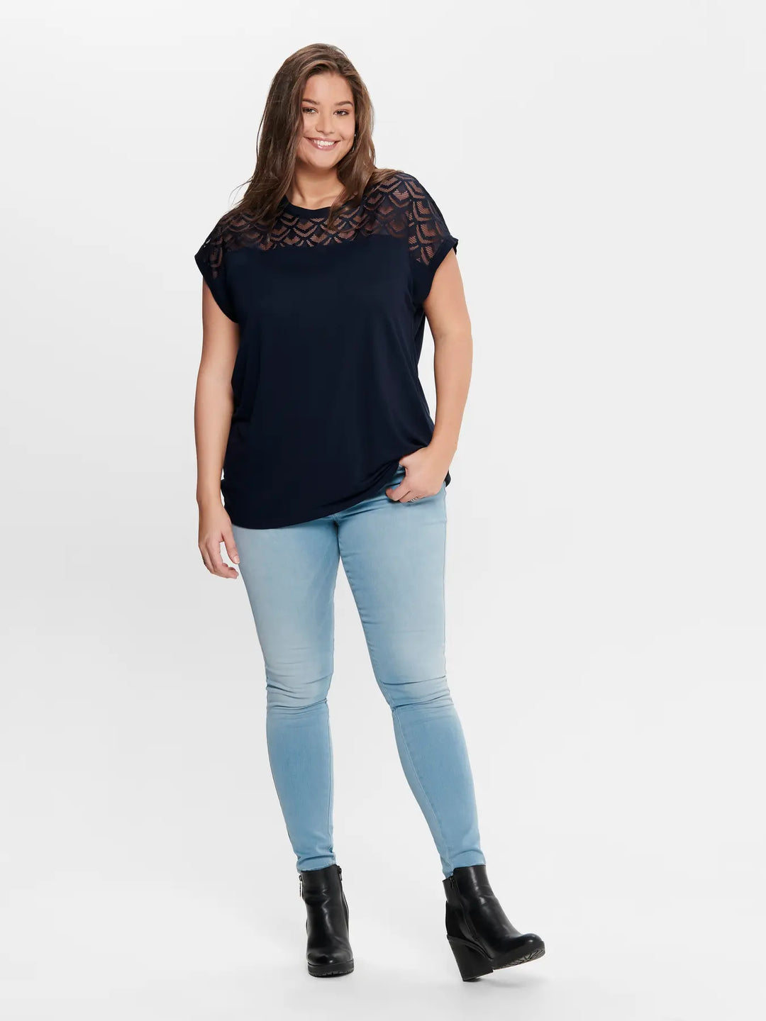 Top met Kanten Detail