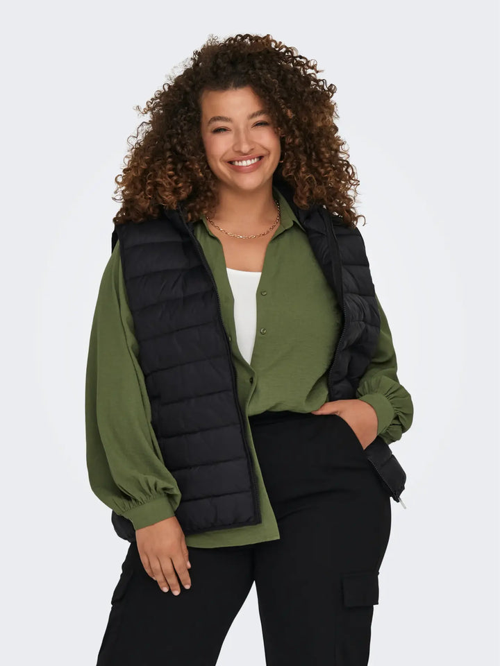 Zwarte Gewatteerde Gilet Met Kap